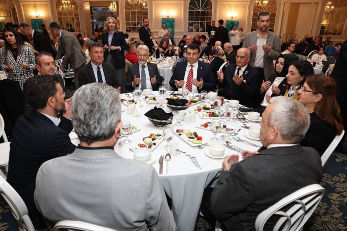 Şehit Aileleri Ve Gaziler Nilüfer Belediyesi İftarında Buluştu