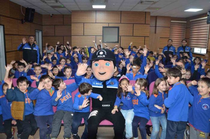 Samsun Polisi Öğrencileri Bilgilendirdi