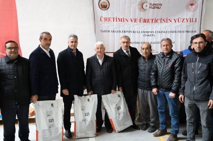 Ayçiçeği Tohumu Dağıtıldı