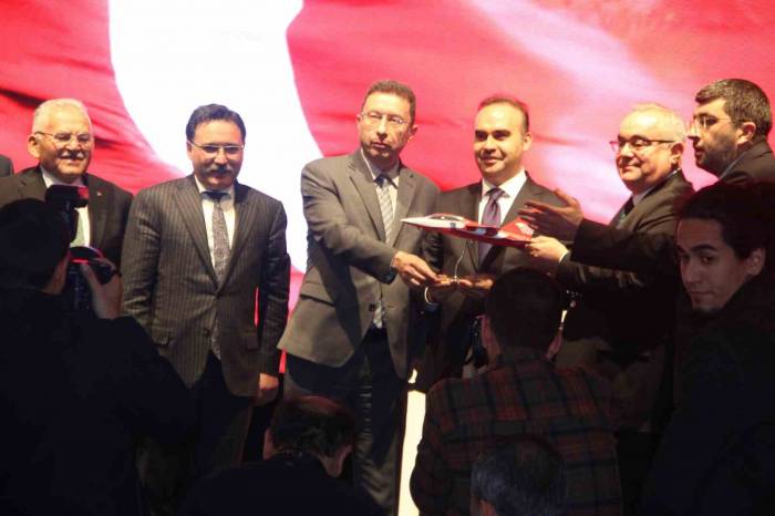 Bakan Kacır: "Hürjet Kayseri’de Üretilecek"