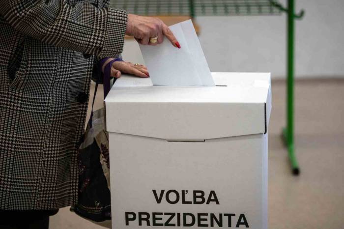 Slovakya’da Halk Cumhurbaşkanlığı Seçimi İçin Sandık Başında