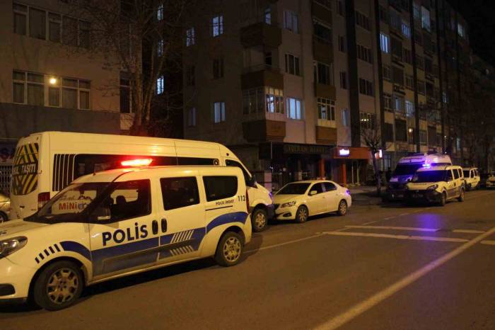 Yaşlı Adam Evinin Banyosunda Ölü Bulundu