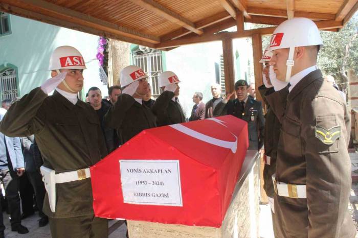 Manisa’da Kıbrıs Gazisine Son Görev