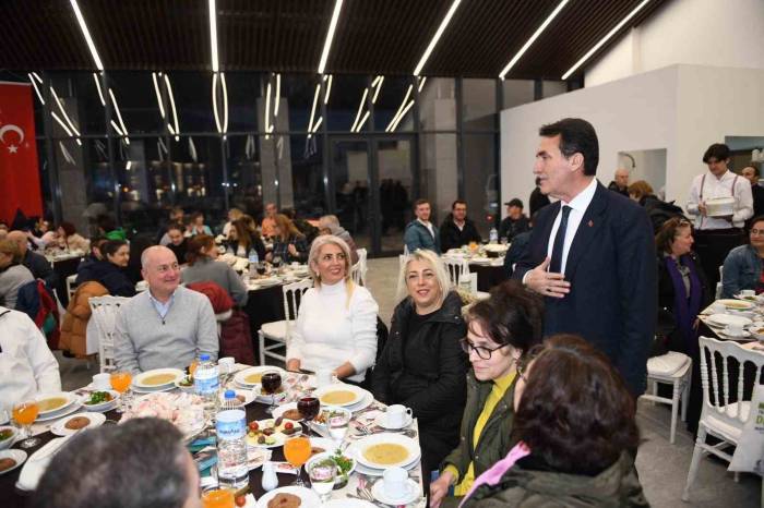 Başkan Dündar, Bal-göç Temsilcileriyle İftar Yemeğinde Buluştu