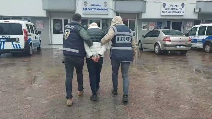 Komşusunun Evini Soymak İçin İftara Gitmesini Bekledi