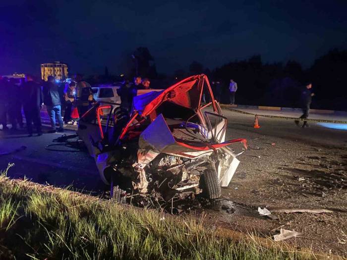 Antalya’da 3 Aracın Karıştığı Feci Kaza: 3 Ölü