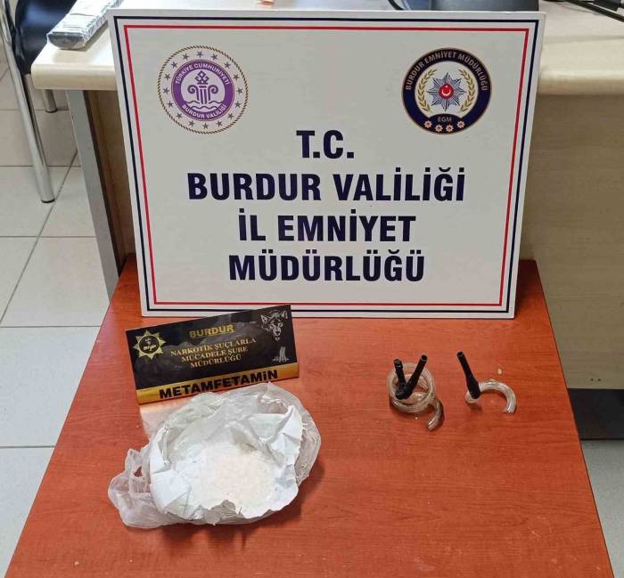 Burdur’da İki Çekiciden Uyuşturucu Çıktı, 4 Şahıs Tutuklandı