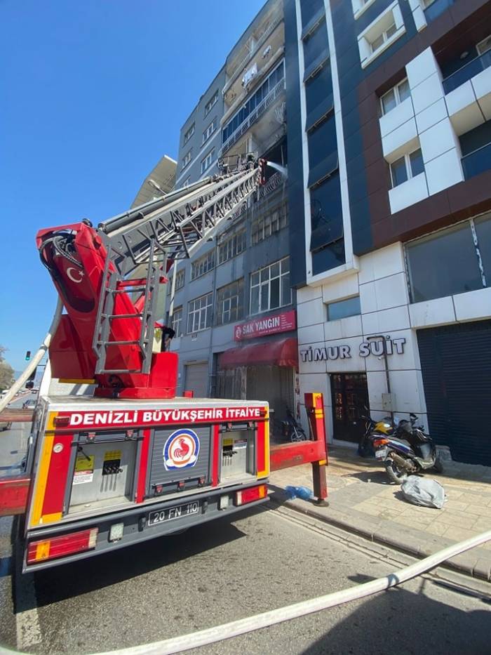 Evde Çıkan Yangın Kısa Sürede Söndürüldü