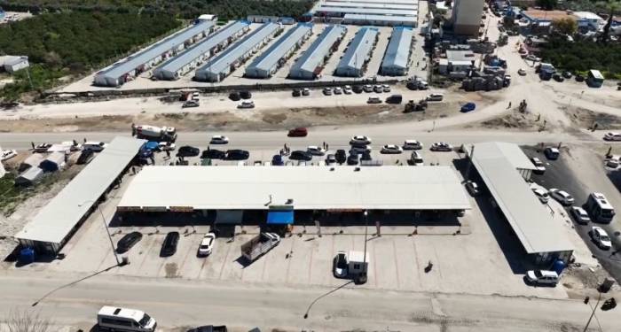 Depremin Yerle Bir Ettiği Samandağ’da 39 Prefabrik İş Yeri Esnafa Can Suyu Oldu