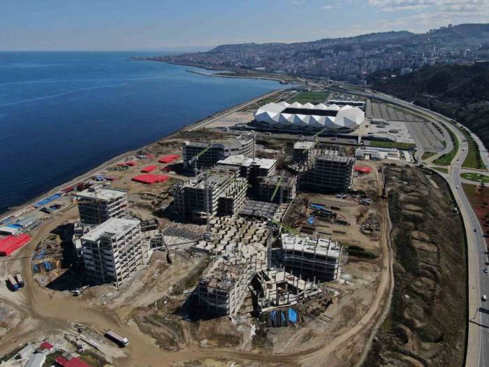 Trabzon Şehir Hastanesi’nin Kaba İnşaatı Tamamlandı