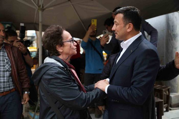 Hamza Dağ: “İzmir’in Hizmete İhtiyacı Var”