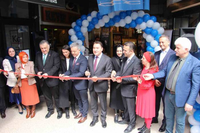 Açılışa 20 Kişi Katıldı