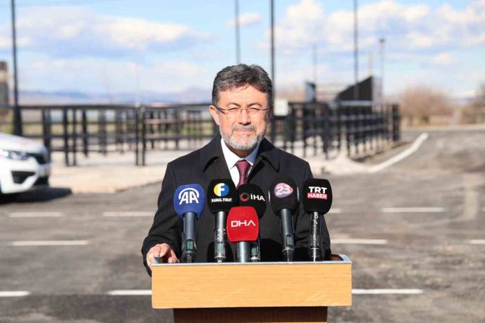 Bakan Yumaklı: “Hayvan Hastalıklarıyla Mücadele Konusunda 2. Noktamız Elazığ Oldu”