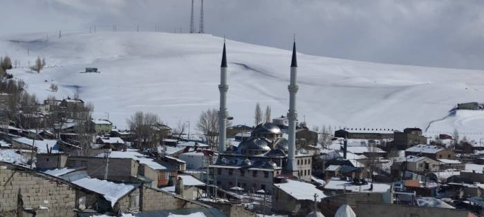 Kar Yağışı Aşkale’yi Esir Aldı