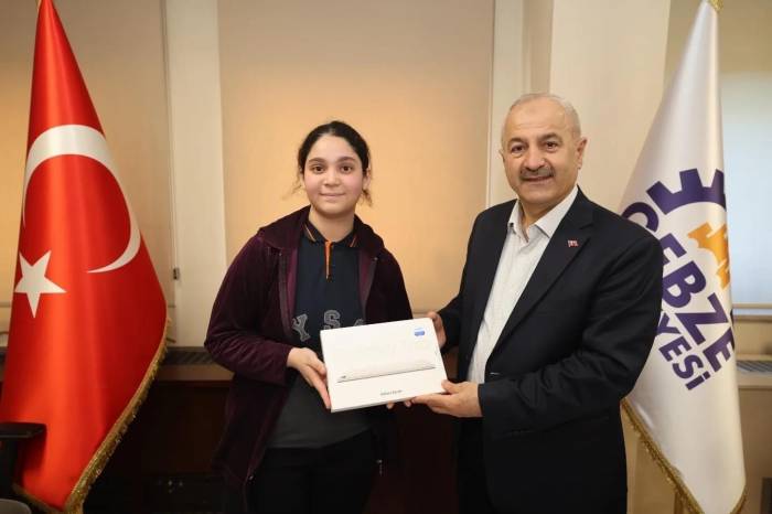 Temizlik Yarışmasında Dereceye Giren Öğrencilere Ödül