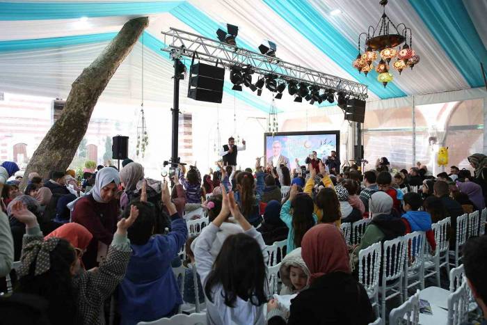 Çocuklar Ramazan’ın Güzelliklerini Eyüpsultan’da Yaşıyor