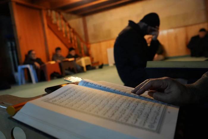 Asırlık Hatim Geleneği Selçuklu Mirası Camide Yaşatılıyor