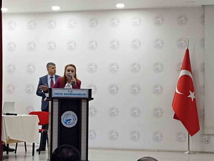 Erciş’te Seçimde Görev Alacaklar İçin Eğitim Toplantısı Yapıldı