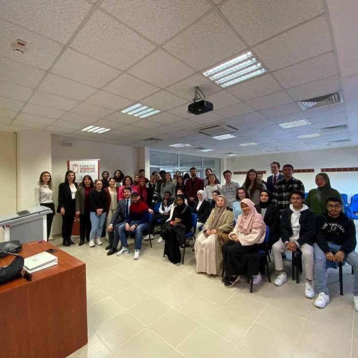 Ytb Temsilcilerinden Esogü Tömer’e Ziyaret