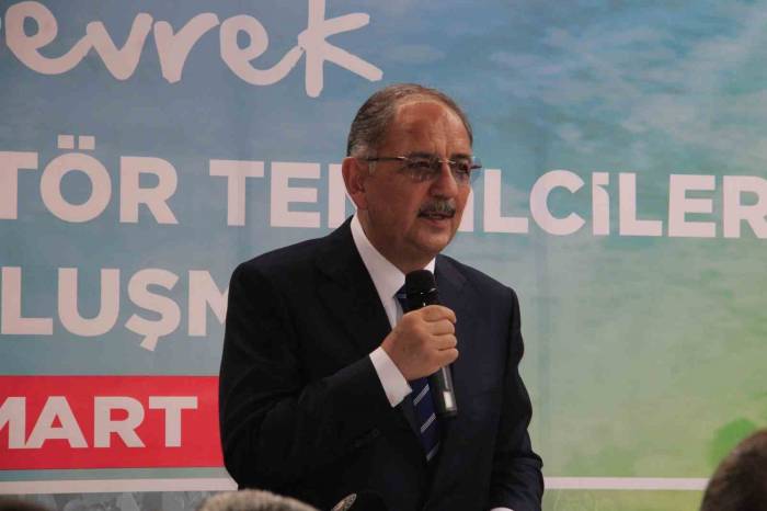 Bakan Özhaseki, “Şimdi Başka Belediyecilik Başladı, Algı Belediyeciliği. Adam Tatilde, İş Başındaymış Gibi Gösteriyorlar”