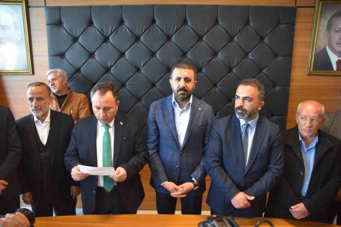 Chp Bitlis Belediye Başkan Adayı Ak Parti’ye Geçti