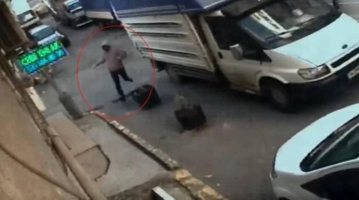 Beyoğlu’ndaki “Kin” Cinayetinde Şüphelinin İfadesi: “Oğlu ‘Sefil Bilo’, ‘Küçük Emrah’ Diyerek Beni Aşağıladı”