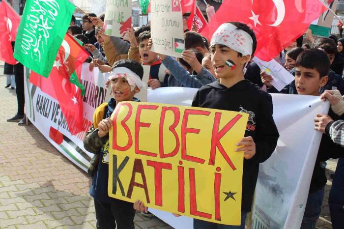 Bingöl’de Gazze’ye Destek Yürüyüşü