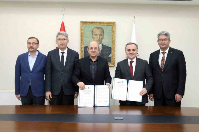 Erciyes Üniversitesi İle Tüzdev Arasında İş Birliği Protokolü İmzalandı
