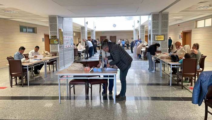 Trakya’da Sandık Başkanlarına Torbalar Teslim Edildi