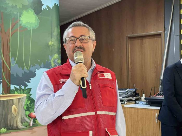 Türk Kızılayı Osmaniye’de 500 Kişilik İftar Yemeği Verdi