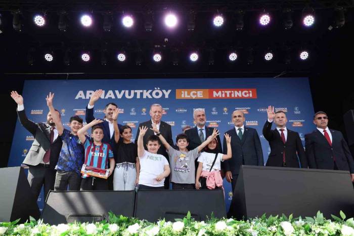 Cumhurbaşkanı Erdoğan: "Kimsenin İtiraf Edemediği Kirli Pazarlıkların Döndüğü Bir Seçim Süreci Yaşıyoruz"