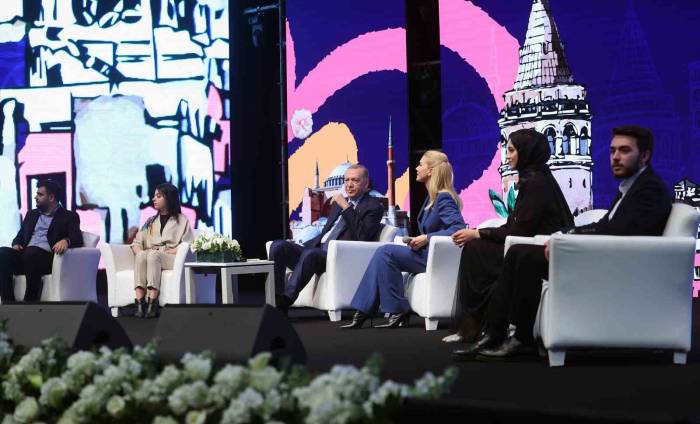 Cumhurbaşkanı Erdoğan: "Genç Kardeşlerim Bunları Bir Daha Dönmemek Üzere Sandığa Gömerse, Bay Bay Kemal Tekrar Dönmek İstiyor, Belki Onun Yolu Da Açılır"