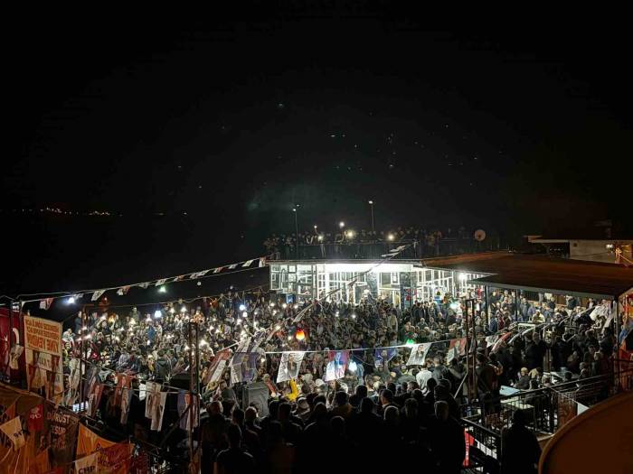 Bağımsız Aday Kılınç, Son Mitinginde Gövde Gösterisi Yaptı