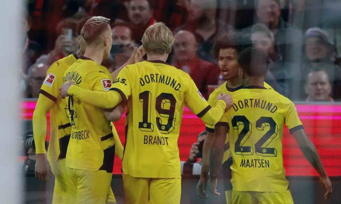 Borussia Dortmund, 10 Yıl Sonra Deplasmanda Bayern Münih’i Devirdi