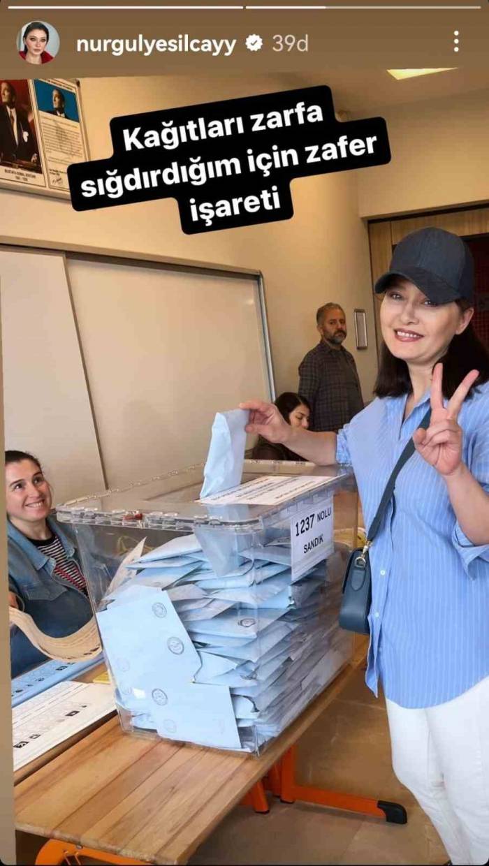 Ünlü İsimler Oylarını Kullandı