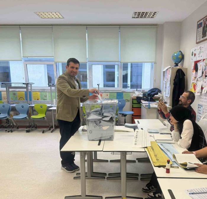 Selçuk Ve Sümeyye Bayraktar Çifti Oyunu Kullandı