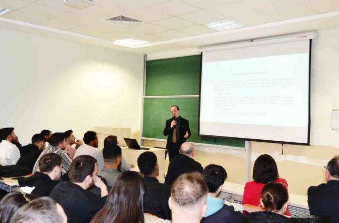 Kamu-öğrenci Buluşma Serileri Devam Ediyor