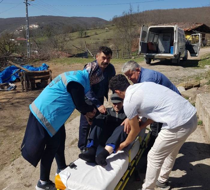 Ambulanslarla Sandığa Giderek Oy Kullandılar
