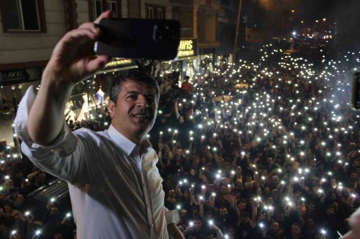 Chp Adayı Tutdere, Belediye Başkanlığını Kazandı