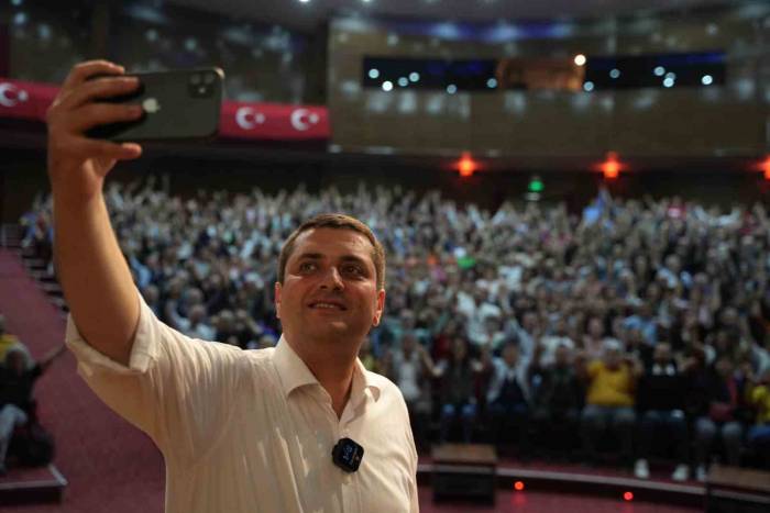 İzmir’de İlginç Seçim: Kayınbirader Enişteye Fark Attı