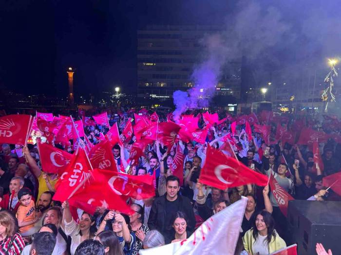 Chp, İzmir’in O İlçelerinde Rekor Oy Aldı