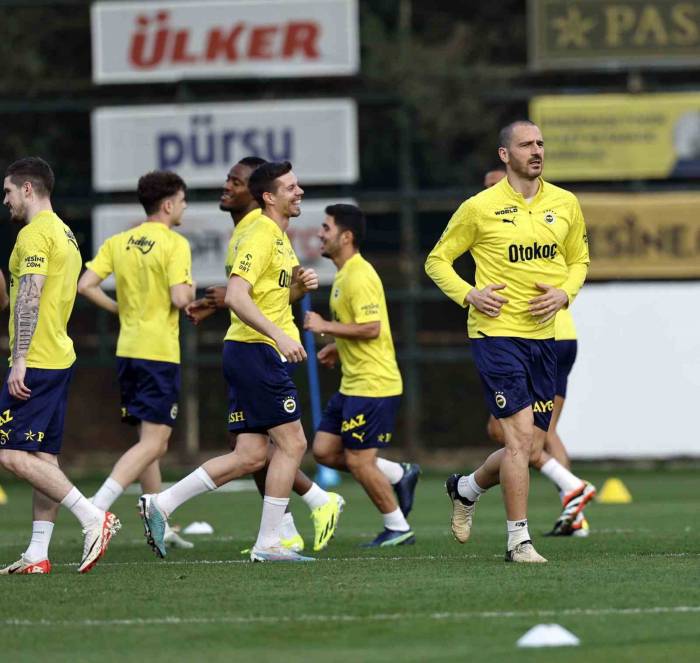 Fenerbahçe, Adana Demirspor Maçı Hazırlıklarını Tamamladı