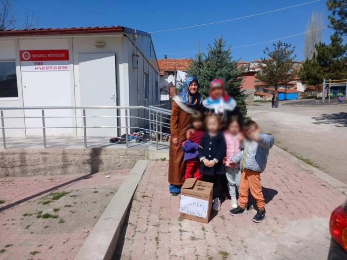 Minik Öğrencilerden Örnek Davranış