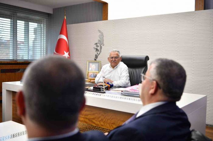 Başkan Büyükkılıç; Yeni 5 Yılda "Vizyon Projeler" İçin Talimatlarını Verdi