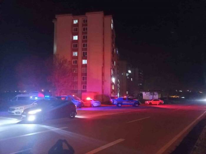 İki Grup Arasında Çıkan Kavgada 11 Kişi Yaralandı