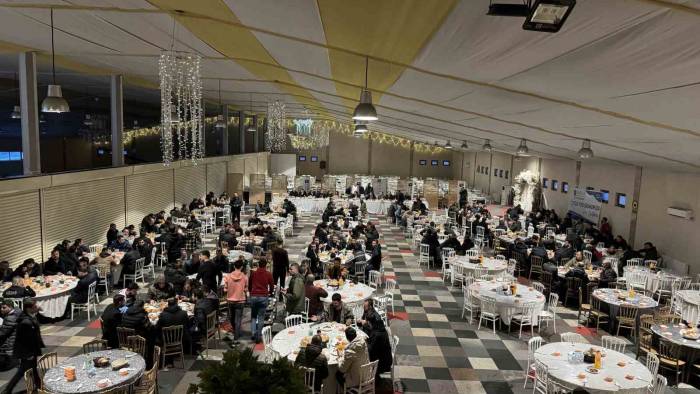 Vedaş Çalışanları İftarda Bir Araya Geldi