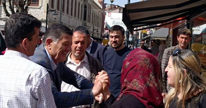 Yalçınkaya, Mazbatasını Almadan Teşekkür Turuna Çıktı