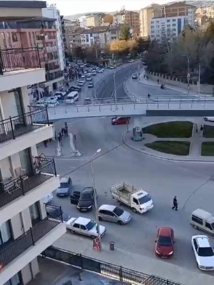 Elazığ’da 1 Kişinin Öldüğü Silahlı Kavgaya İlişkin Yeni Görüntüler Ortaya Çıktı