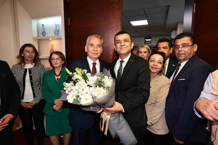 Başkan Çavuşoğlu Görevine Başladı