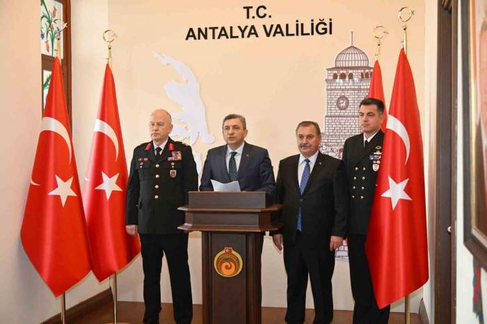 Antalya’da Mart Ayında 98 Kilogram Uyuşturucu Ele Geçirildi, 93 Şüpheli Tutuklandı